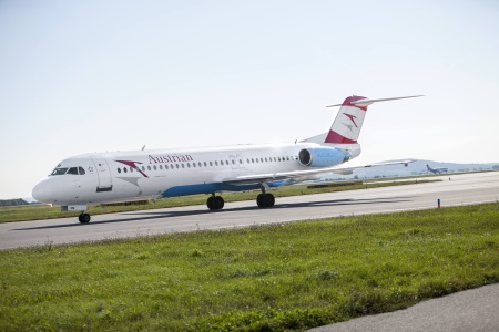 Fokker Austrian Airlines <hr id=